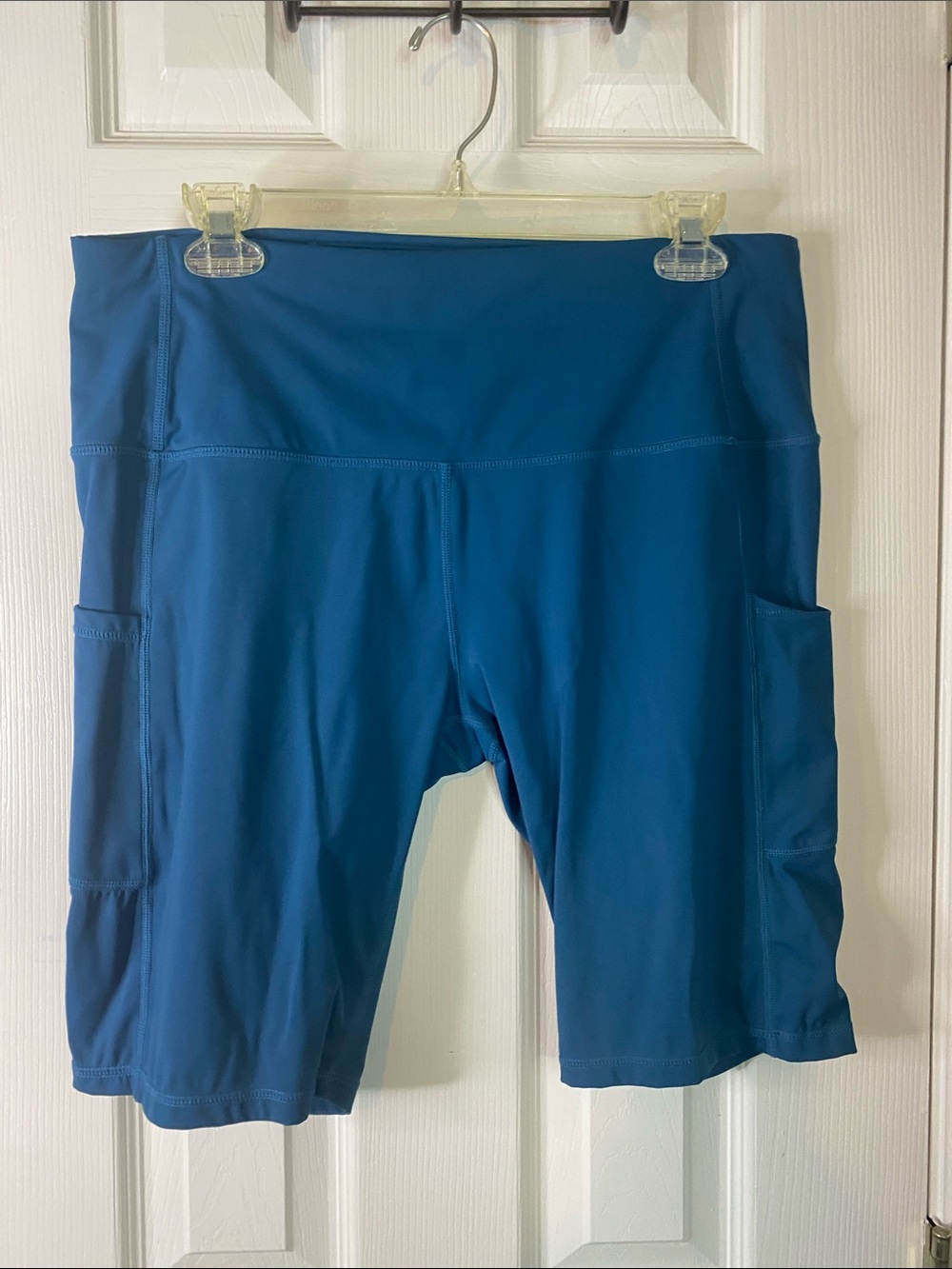 Oalka Yoga  High-Waist Women's Bike Shorts Teal and Size XL.